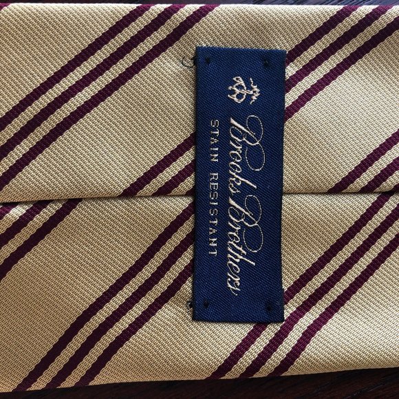 Brooks Brothers Pure Silk Classic Necktie  NEW